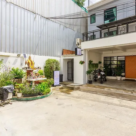 24 Hills Hotel